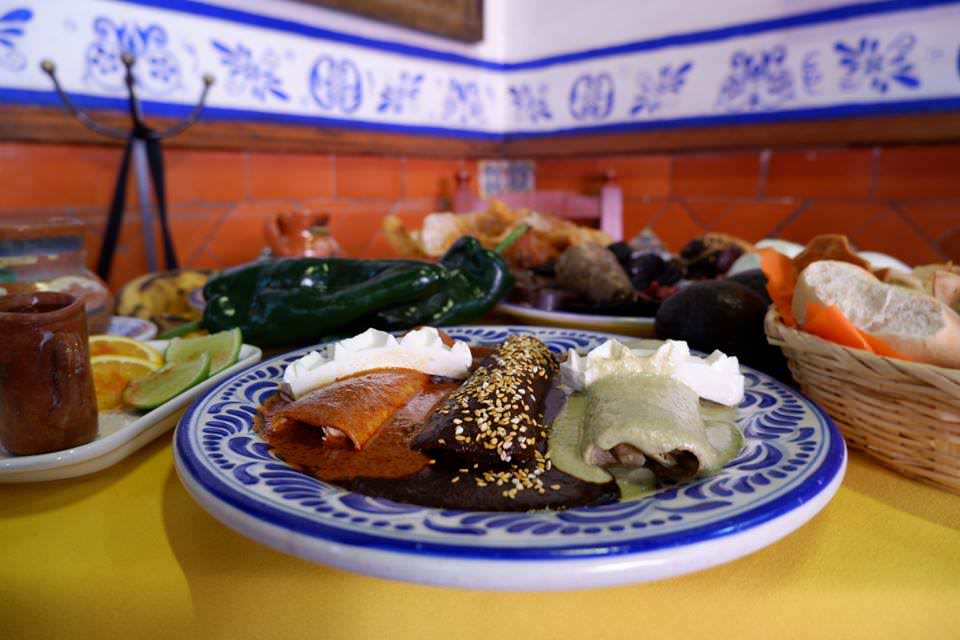 Enchiladas 3 Moles