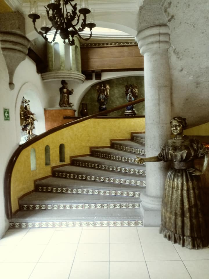 Escaleras Fonda Paseo