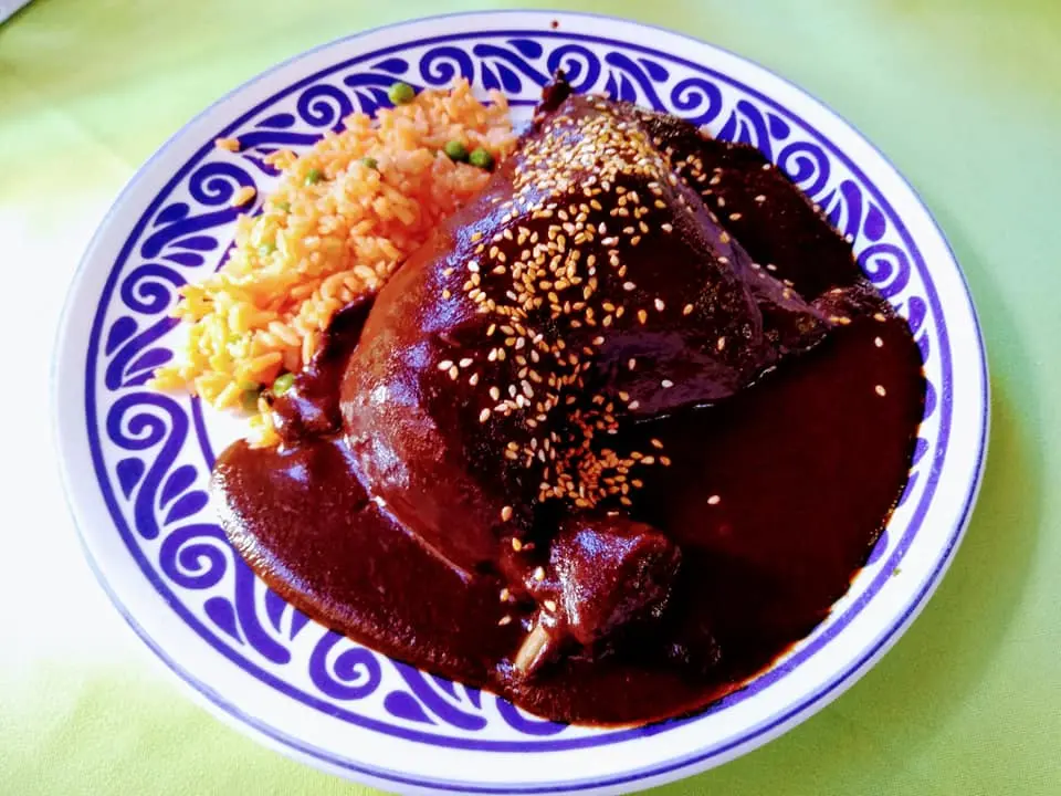 A disfrutar de la comida típica de Puebla